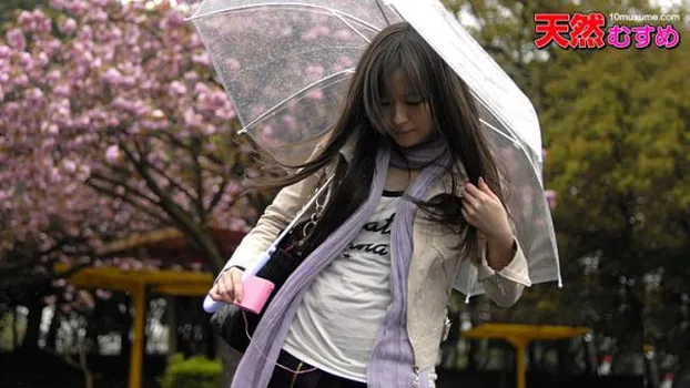 雨の日に野外で飛びっ子装着!雨とラブジュースでヌレヌレっ! 野中みき