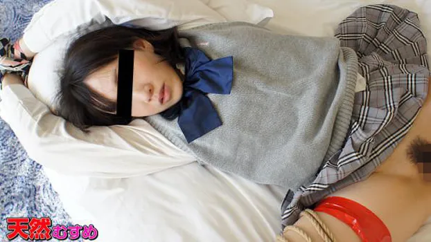 制服素人のわりきりバイト 〜ビニールテープで拘束プレイ〜 綾瀬りえか