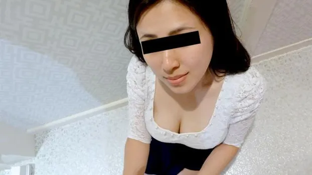 チンコをがっつく欲求不満娘