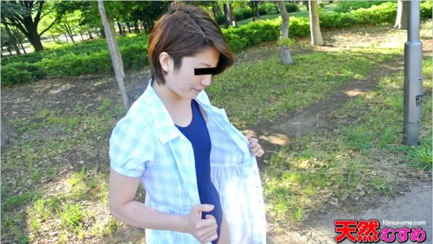 街中でスク水徘徊とバレバレカーセックス 來未