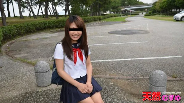 JK公園で露出フェラ 神田奈々