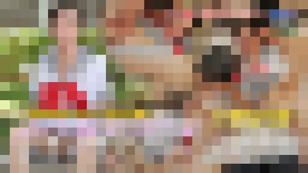 山田軍団の上から下から口撃！パイパン少女ジェニファーの小さすぎてあふれ出る花園