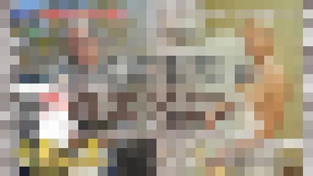 美人金髪娘があの男性の憧れ　裸エプロン姿に！