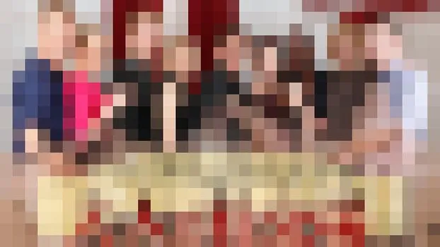 ここはセレブ階級の大人達が集う乱交の館 大人の社交場 VOL1