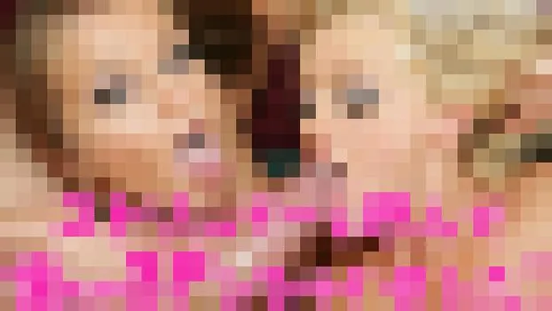 ストリッパーを呼んで憧れの3Pしちゃいました Rita Faltoyano