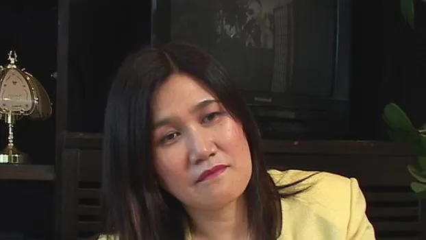 豊満五十路の未亡人1