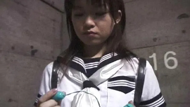 放課後18 LESSON.68 〜清純少女の内股野外歩行〜