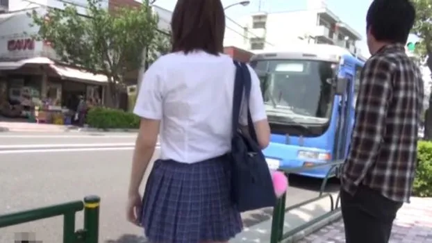 人物不明｜女子校生バス痴漢
