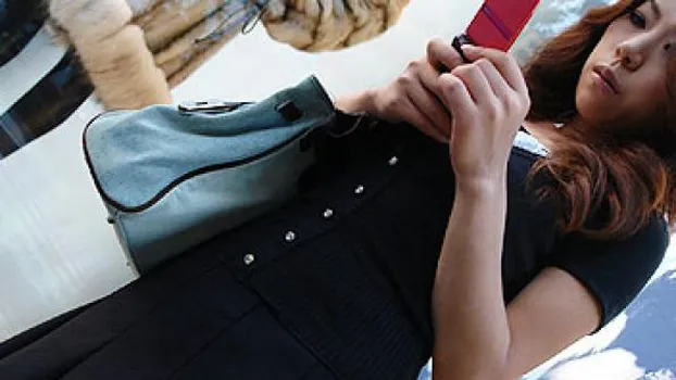 人妻になった憧れの女とヤる