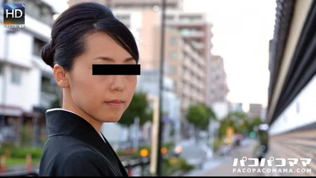 喪服美人妻の秘めた欲求