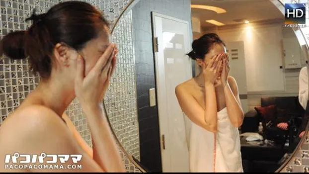 スッピン熟女 〜素顔で野外露出〜