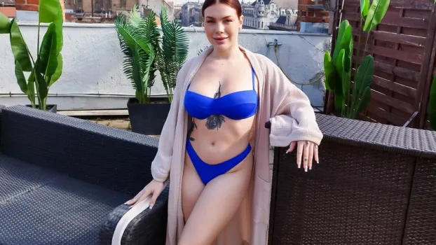 巨乳のアプラ・シェイがポルノ・ダンをハードコアでハメる