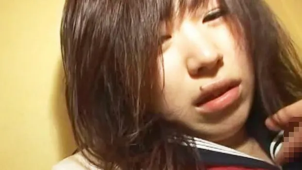 童顔の女子校生を無理やりハメる!淫汁垂らしてイラマチオしヤリまくって最後はおしっこ放尿披露