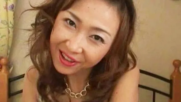 いやらしく色っぽい熟女の手淫にエロテク満載のヌけるちんぽ責めでイキまくり