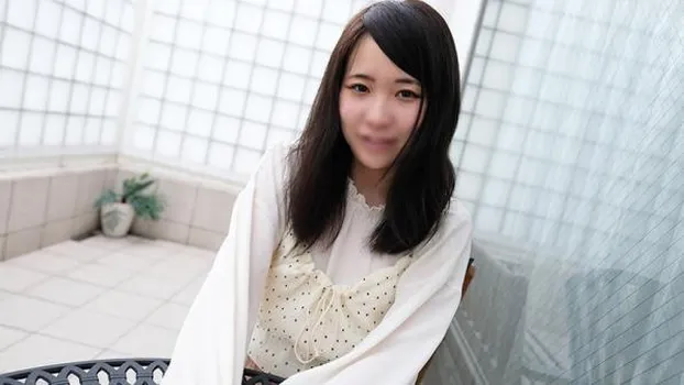 【黒髪清楚な19歳の初体験】人生で初めての電マ。これぞ本物の素人女子ならでは!他では見れない映像。ハニカミ天使の再降臨♪