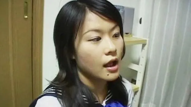 人物不明｜女子校生のつみきちゃんが2本のおちんちんをフェラ奉仕、ベッドで濃密3Pセックス