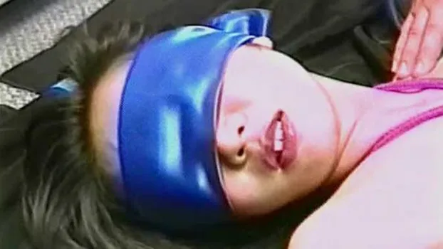 はい･･･おちんちんすきです。美人は今見てもきれいで淫ら。目隠し拘束淫語セックス