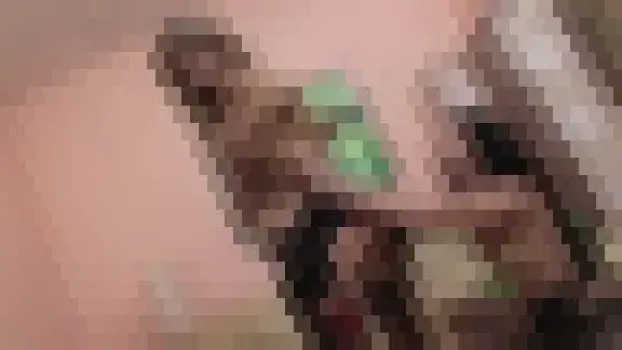 小柄な女性女二人が4Pプレイ