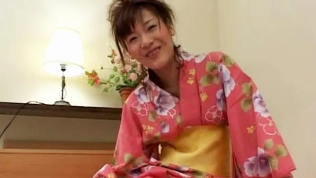 いっぱい突いてぇ･･･浴衣を乱して性感帯を性器で擦り突き上げ美女のおまんこがアクメする