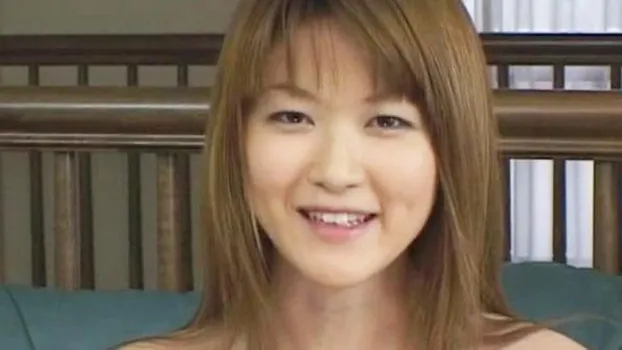 クールっぽく見えるけどエッチな美乳美女がオナニー見せて足あげおしっこ放尿!阿修羅愛撫に悶えてイキまく