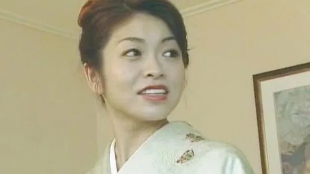 清楚できれいな着物姿の人妻が恥じらいを脱ぎ捨て雌の本性を魅せ、いやらしく悶える不倫セックス