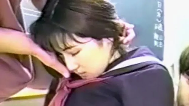 ヤラれて色気を放つ女子校生!体をくねらせながら感じ大量ぶっかけ乱交セックス