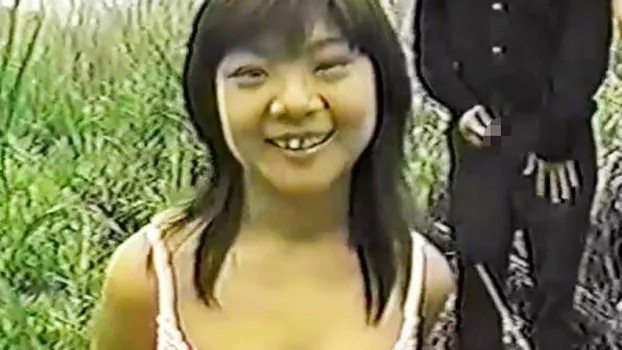 白いものいっぱい出してね?ベビーフェイスの美少女が野外で集団フェラチオ