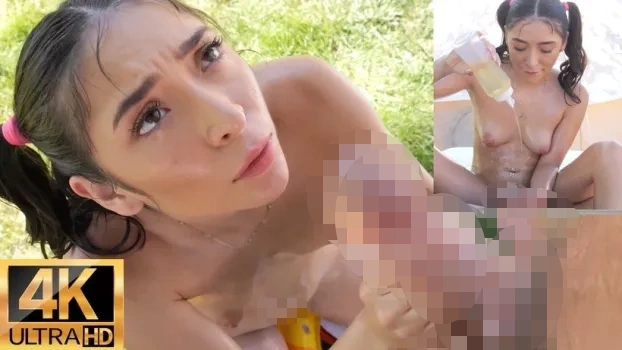 【4K高画質】夏はやっぱり裸でローション遊び!淫乱すぎるお股の持ち主とsex