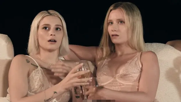 イケメン巨根男子の贅沢な遊び!美女まみれの南国バカンスグループセックス【4K高画質】