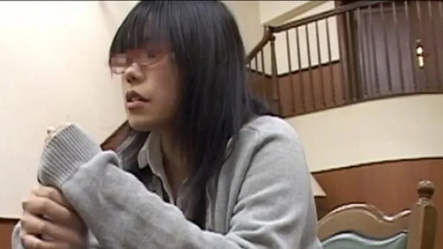 【初めてのヌード撮影】処女でもあそこはグロテスクで卑猥な件【りつこ20歳】