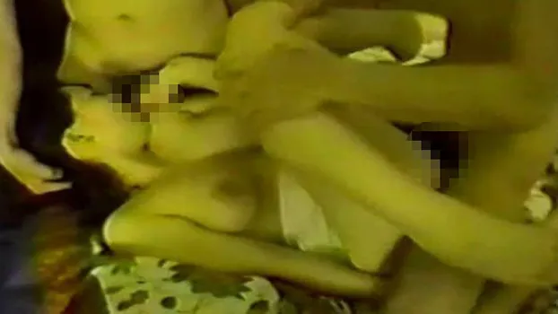 おかすように激しく3Pセックスで中出し!甘い声で喘ぎ声を響かせおまんこイっちゃう