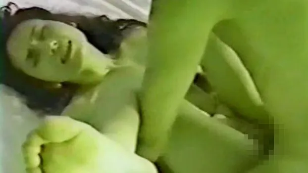 人物不明｜美尻を突出しバックから性感帯の奥までいっぱい突いて!密着エッチで震えるほど感じる甘いセックス